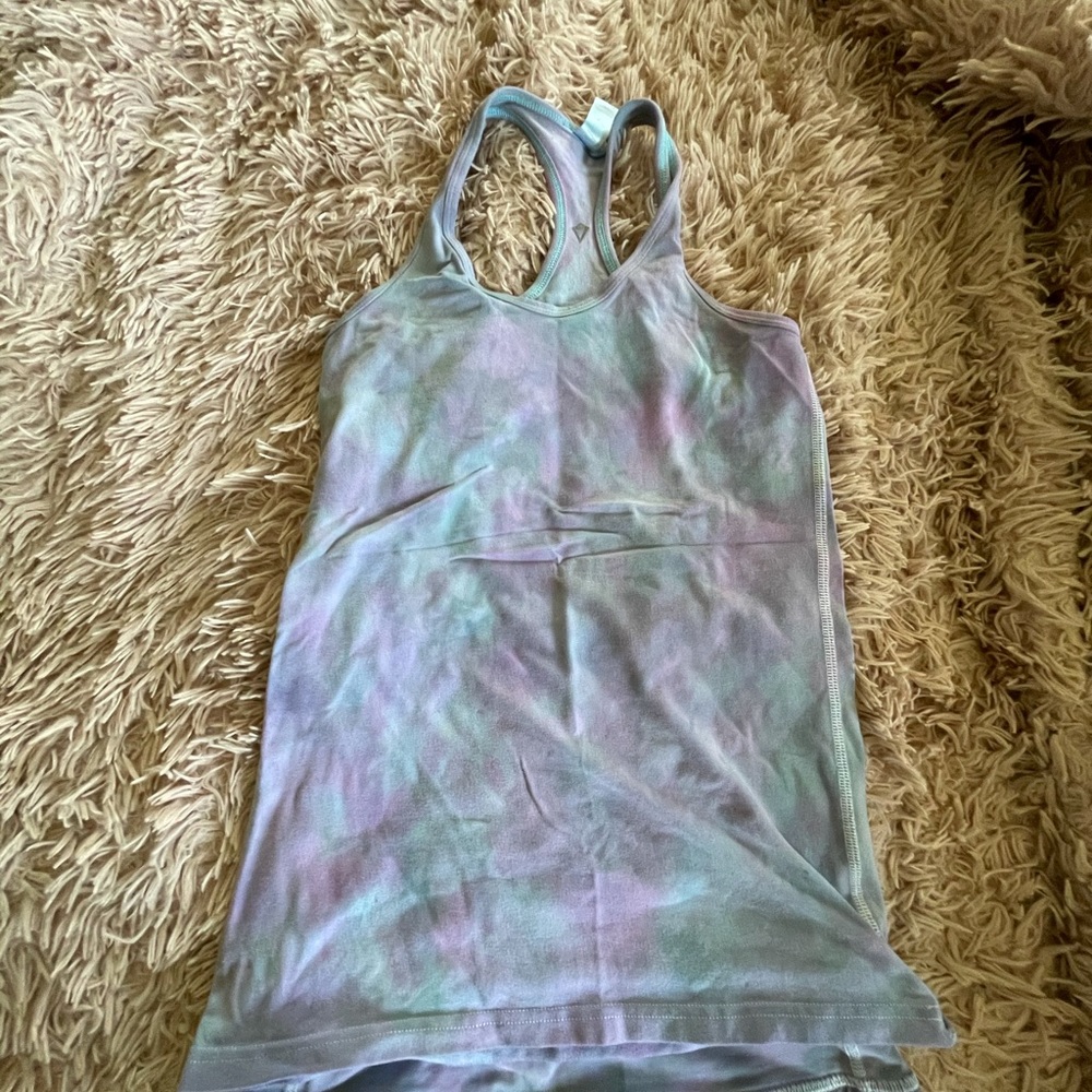 Lululemon shorts and ivviva tank - Picture 3 of 7